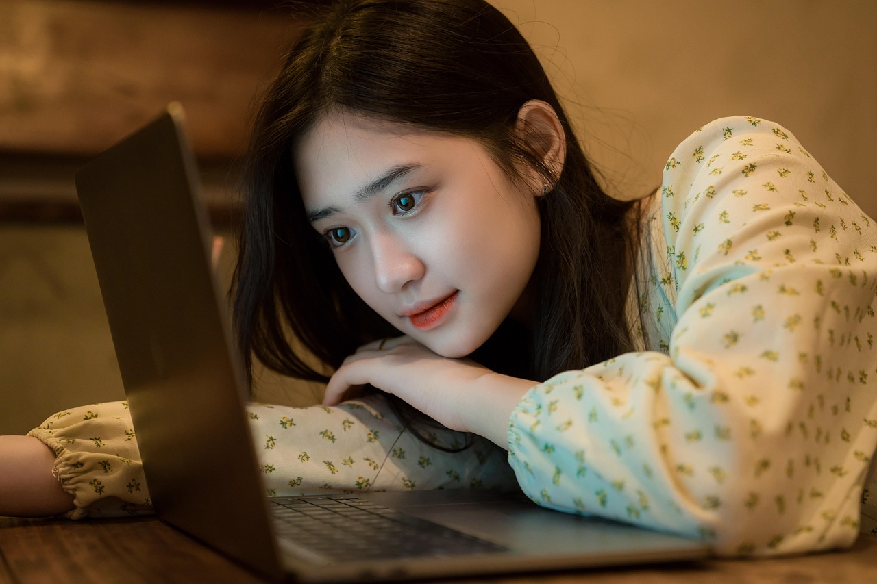 entdecken sie die vorteile von remote work: flexibilität, produktivität und work-life-balance. erfahren sie, wie sie erfolgreich von zu hause aus arbeiten können und welche tools und tipps ihnen helfen.