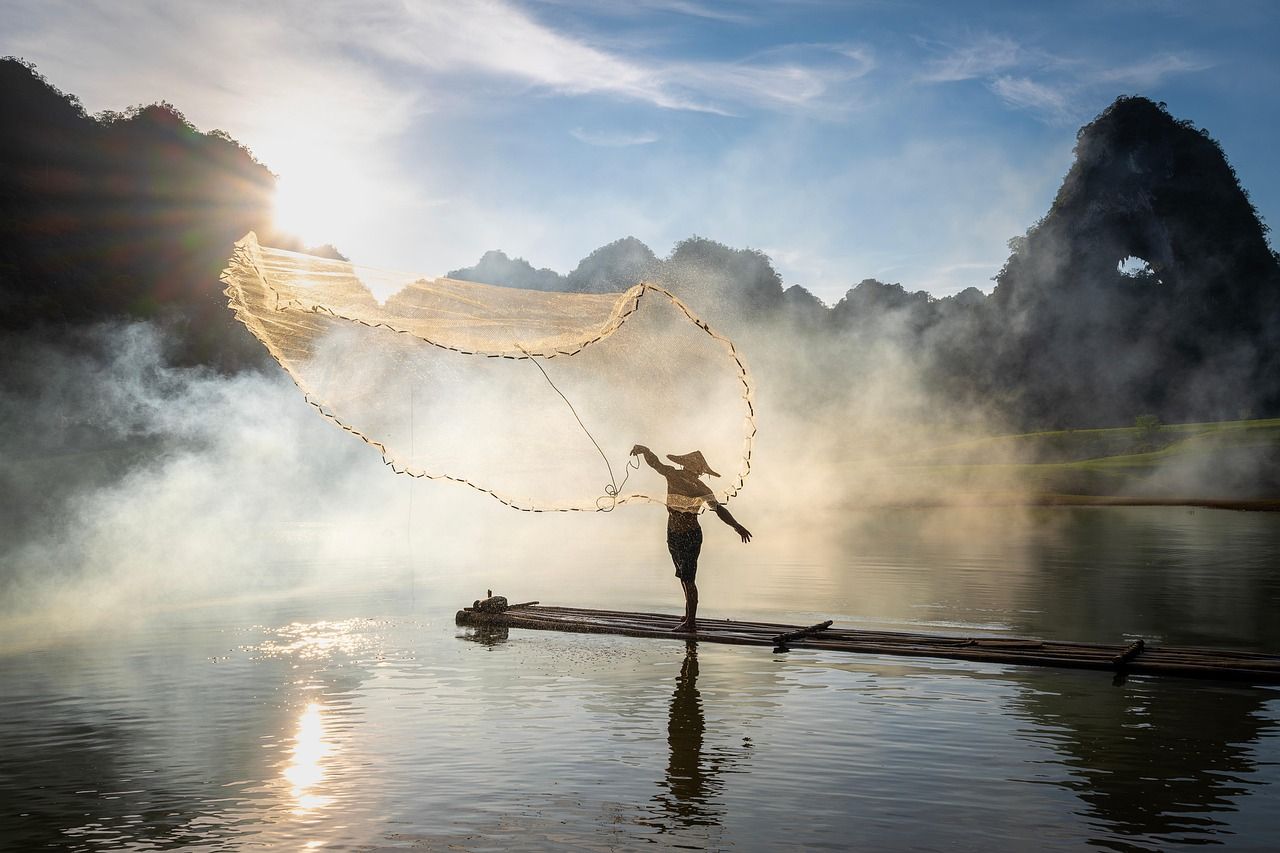 service-05 fishing, vietnam, fisherman, province, cao bang, lifestyle, daylight, life, nature, sky, water, mist, fog, sunlight
